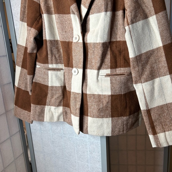 Splendid white and brown checked coat - Picture 3 of 6